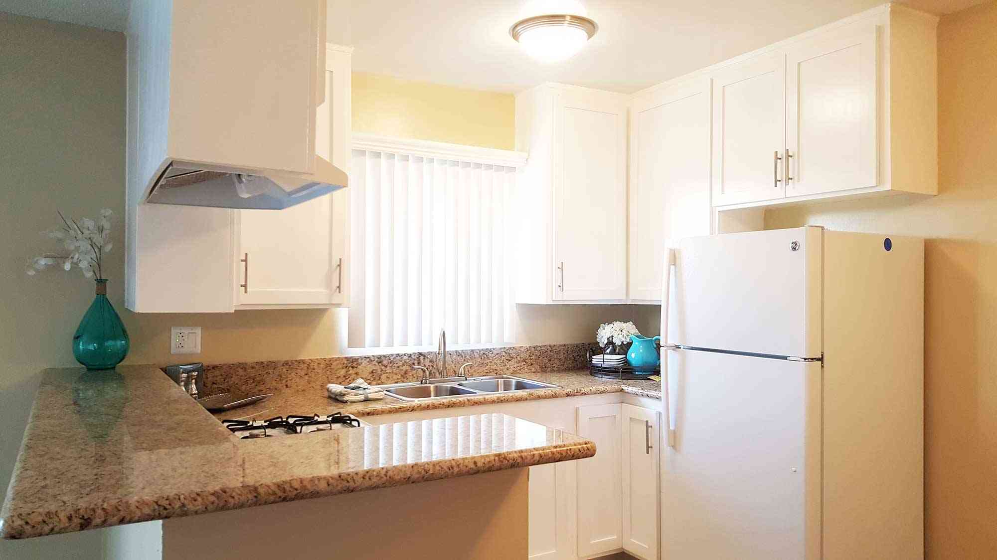 efficient kitchen layout with breakfast bar