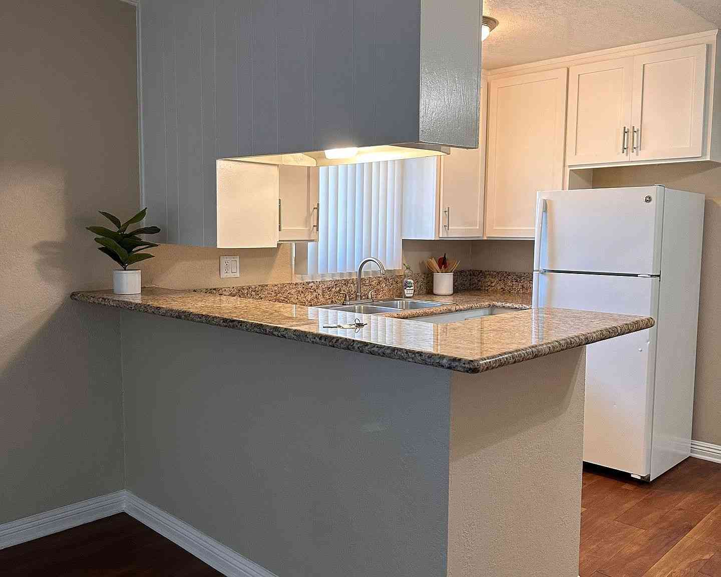 raised breakfast bar seating countertop